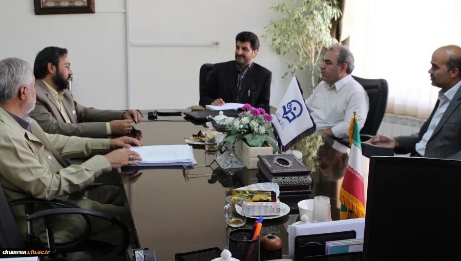 برگزاری جلسه گروه هنر درپردیس شهید چمران