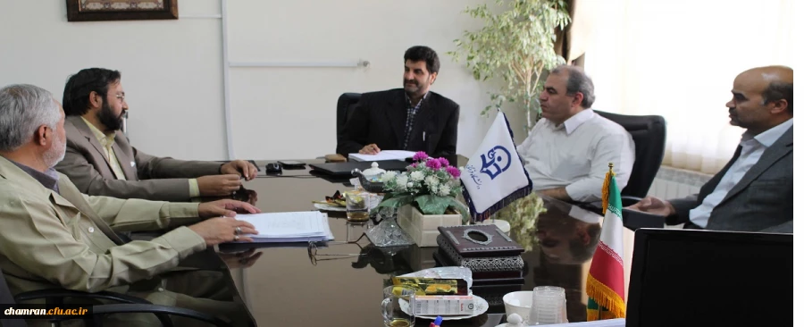 برگزاری جلسه گروه هنر درپردیس شهید چمران