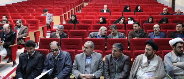 با حضور سرپرست و مسئولان مدیریت استان تهران برگزار شد
اولین نشست هم اندیشی مسئولان مدیریت استانی با اساتید پردیس شهید چمران