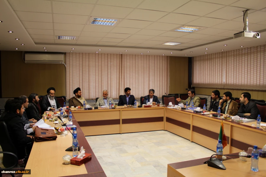 دعوت از اساتید با تجربه و علاقمند برای دوره‏های آموزشی و مهارتی