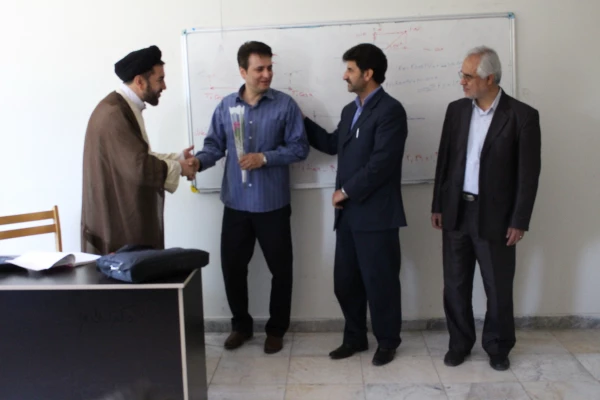 به مناسبت گرامی داشت روز و تکریم مقام معلم