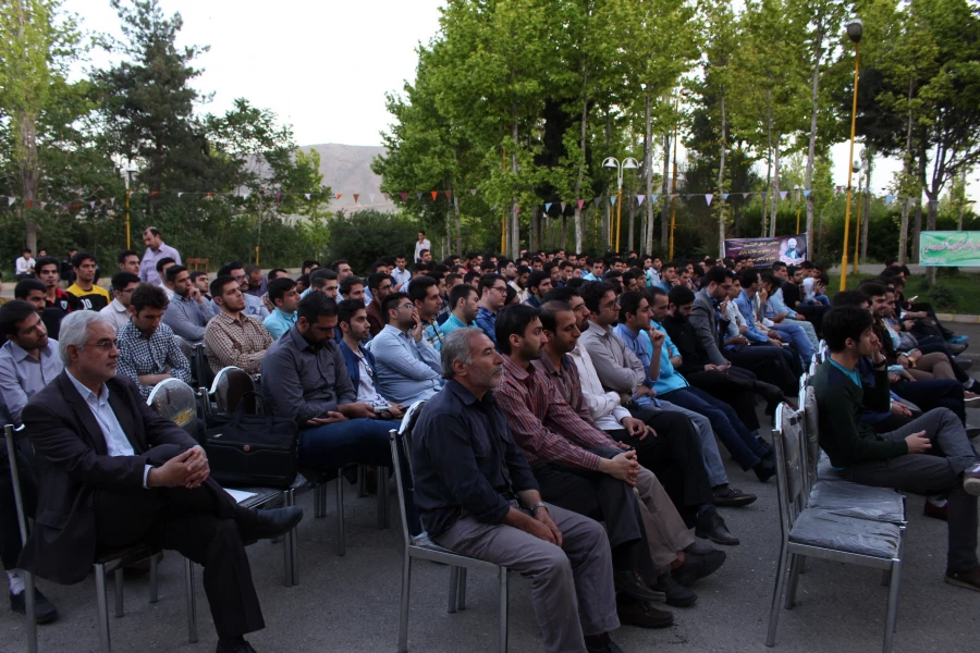 دیدار مسئولان و دانشجو معلمان پردیس با مقام معظم رهبری