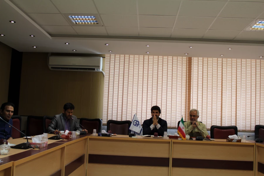 تجلیل از همکاران پردیس به مناسبت هفته معلم