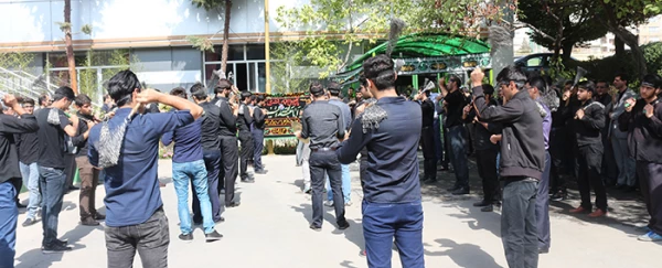 برگزاری  مراسم عزاداری سرور وسالارشهیدان امام حسین ( ع ) درسازمان مرکزی با حضور دانشجویان وکارکنان پردیس شهید چمران 2