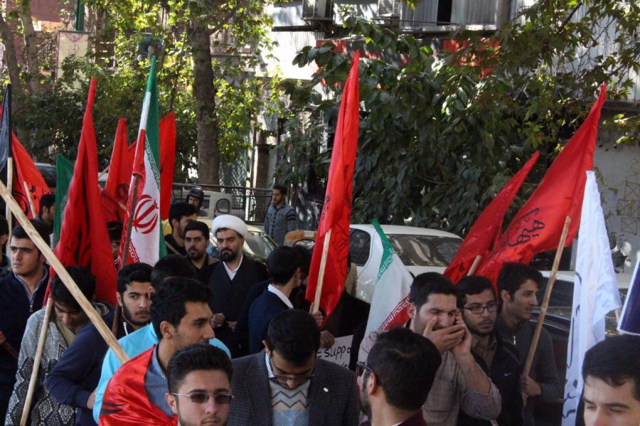 حضور پرشور دانشجویان پردیس شهید چمران در راهپیمایی ۱۳ آبان 6