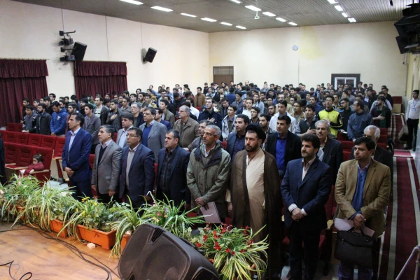 برگزاری باشکوه مراسم هفته پژوهش در پردیس شهید چمران 4