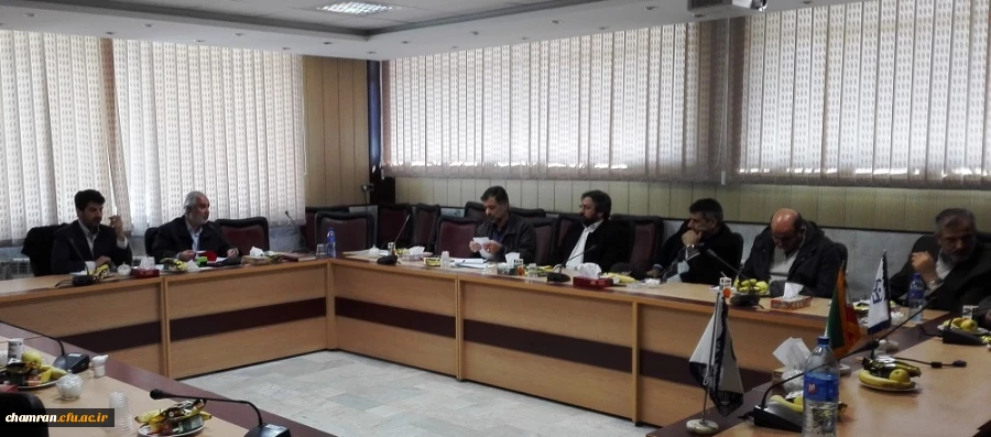 جلسه شورای مدیران محترم گروه های آموزشی و مسئولان آموزش 2