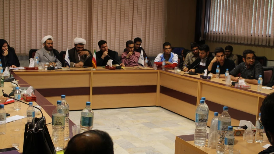 برگزاری جلسه هم اندیشی با دبیران کانونهای فرهنگی و اجتماعی پردیس ها و واحدهای تابعه استان تهران در پردیس شهید چمران 3