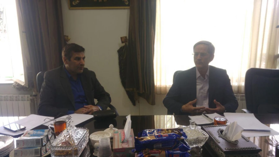 برگزاری جلسه هم اندیشی مسئولان پردیس و مدیران آموزش و پرورش منطقه 4 تهران 6