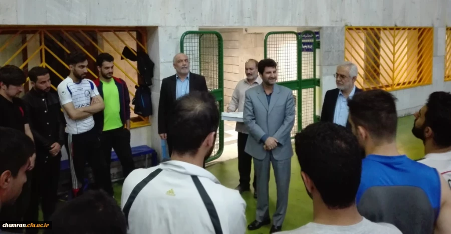 تبریک اعیاد شعبانیه و هفته آموزش و معلم به استادان و دانشجویان در کلاسهای درس 7