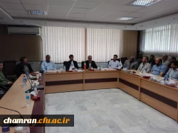 نشست صمیمی دانشجویان کارشناسی ناپیوسته و دکتر زندی 4