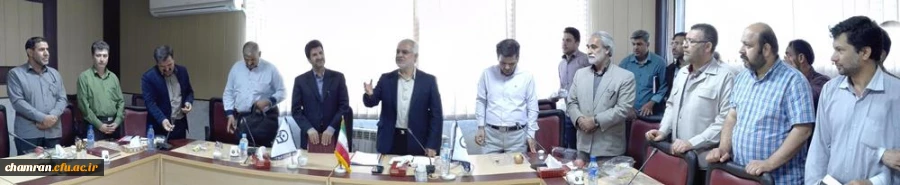 نشست صمیمی دانشجویان کارشناسی ناپیوسته و دکتر زندی 10