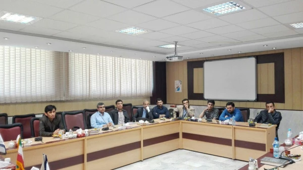 به مناسبت بزرگداشت هفته آموزش و اعیاد شعبانیه، جلسه پرسش و پاسخ با حضور جناب آقای دکتر زندی و معاونین محترم پردیس 2