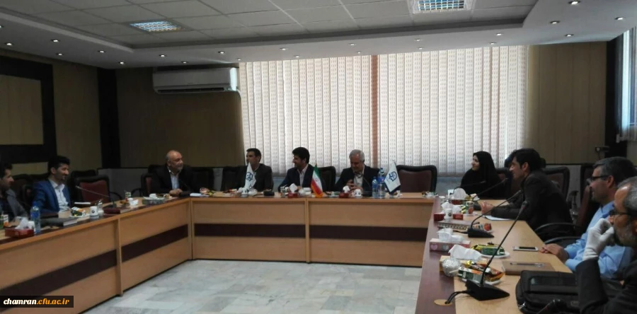 جلسه پرسش و پاسخ دانشجویان کارشناسی ارشد با حضور جناب آقای دکتر زندی و معاونان پردیس 2