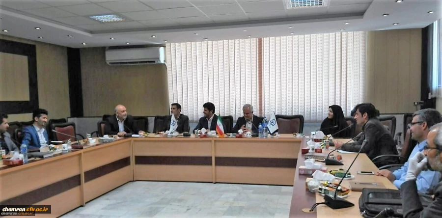 جلسه پرسش و پاسخ دانشجویان کارشناسی ارشد با حضور جناب آقای دکتر زندی و معاونان پردیس 2