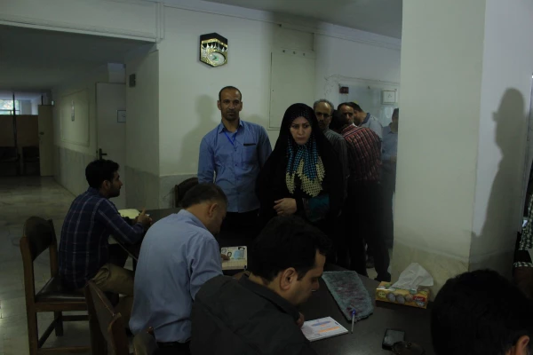 حضور پرشور و گسترده استادان، همکاران و دانشجویان پردیس شهید چمران در انتخابات ریاست جمهوری و شوراهای شهر و روستا 14