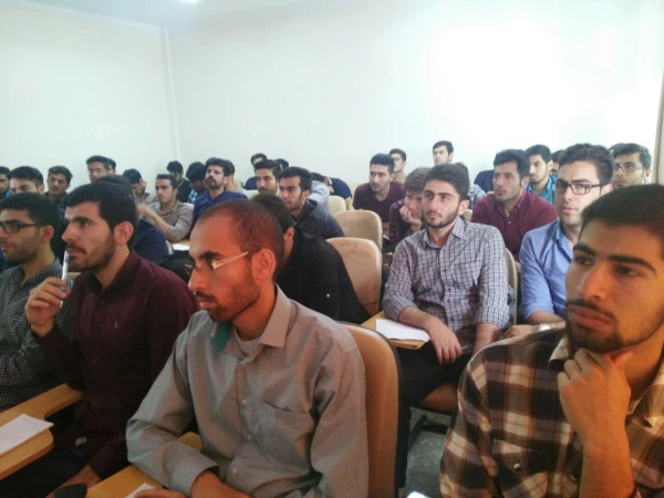 برگزاری دوره کوتاه مدت آموزشی «اهمیت نماز و دعوت همگانی به آن» 6