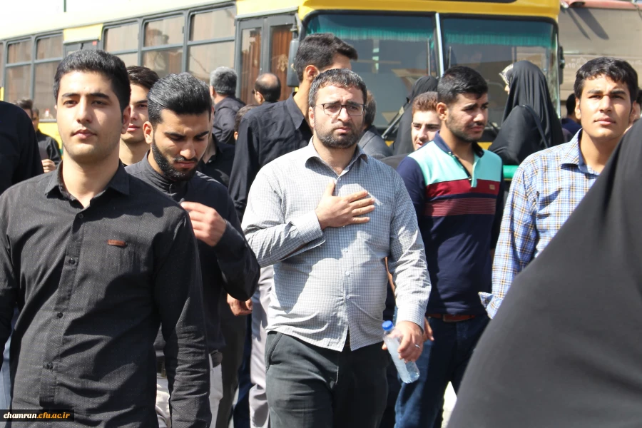 حضور پرشور دانشجویان پردیس شهید چمران در مراسم تشییع پیکر شهید حججی 2