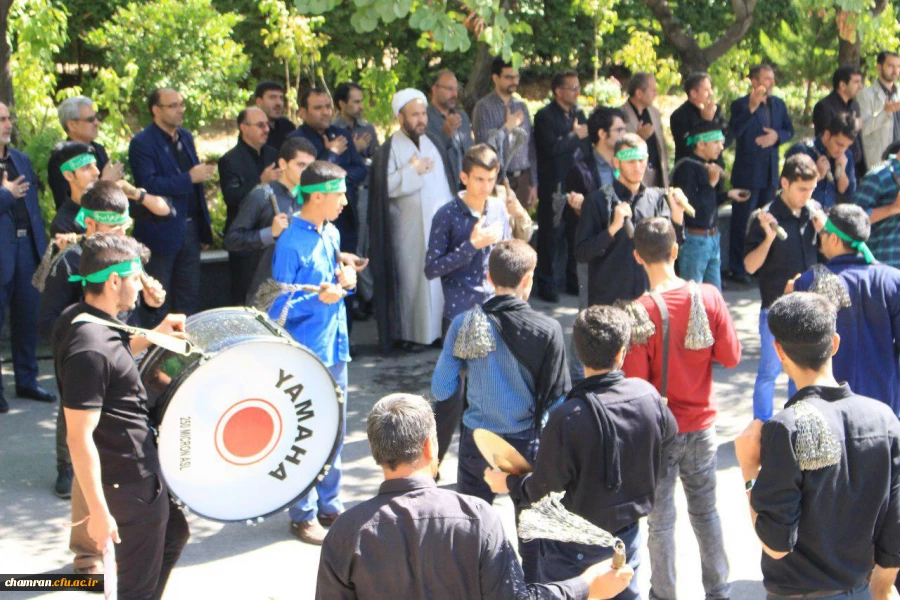 برگزاری مراسم عزاداری سرور وسالارشهیدان امام حسین (ع) درسازمان مرکزی با حضور دانشجویان وکارکنان پردیس شهید چمران 2