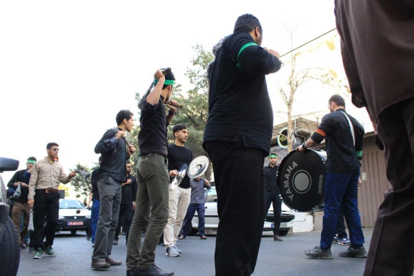 برگزاری مراسم عزاداری سرور وسالارشهیدان امام حسین (ع) درسازمان مرکزی با حضور دانشجویان وکارکنان پردیس شهید چمران 2