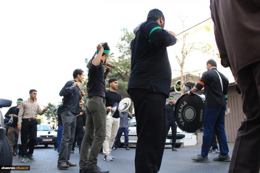 برگزاری مراسم عزاداری سرور وسالارشهیدان امام حسین (ع) درسازمان مرکزی با حضور دانشجویان وکارکنان پردیس شهید چمران 2