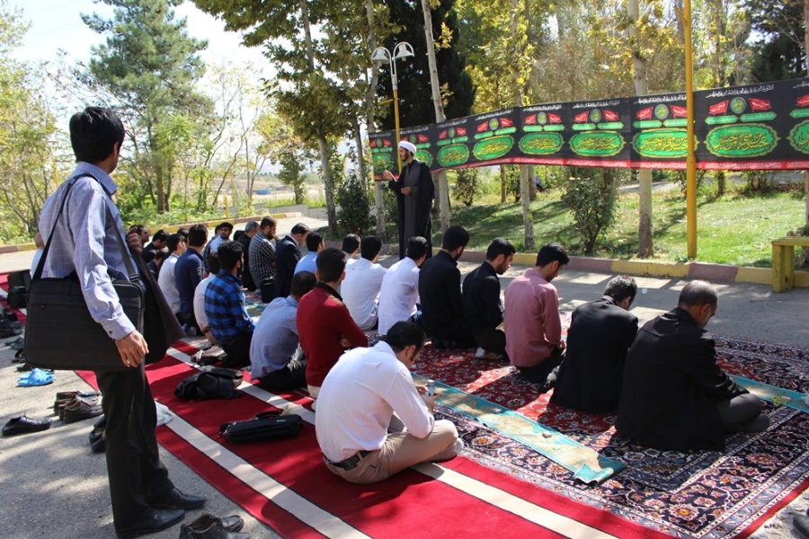 تجمع اعتراض آمیز دانشجویان پردیس شهید چمران در پاسخ به سخنان سخیف رییس جمهور آمریکا 6