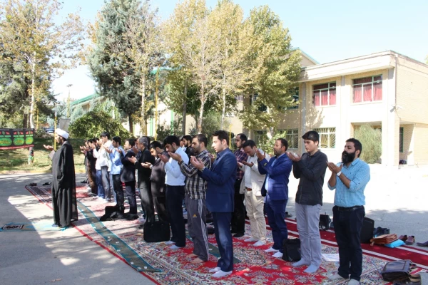 تجمع اعتراض آمیز دانشجویان پردیس شهید چمران در پاسخ به سخنان سخیف رییس جمهور آمریکا 7