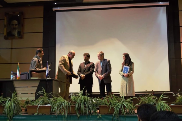 برگزاری جلسه هماهنگی گروه های آموزشی پردیس شهید چمران 6