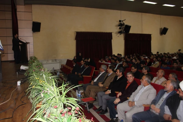 برگزاری مراسم روز دانشجو و جشن هفته وحدت در پردیس شهید چمران 7