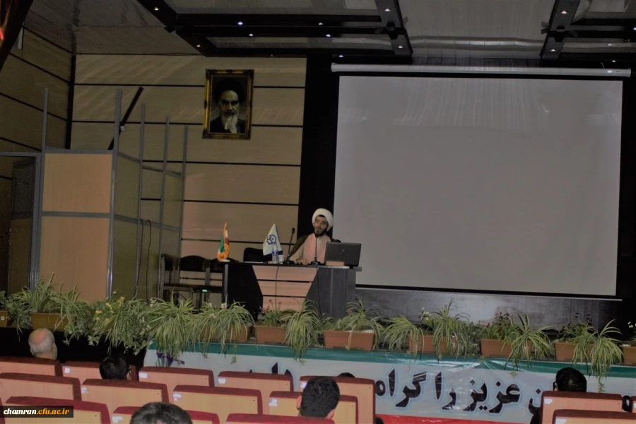 نشست «وحدت حوزه و دانشگاه، راه های پیش رو» برگزار شد 2