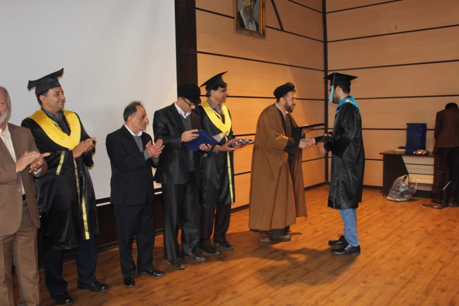 دکتر خنیفر در مراسم دانش آموختگی دانشجو معلمان پردیس شهید چمران مطرح کرد:  معلمان تربیت بدنی، سفیران سلامت در جامعه هستند 5