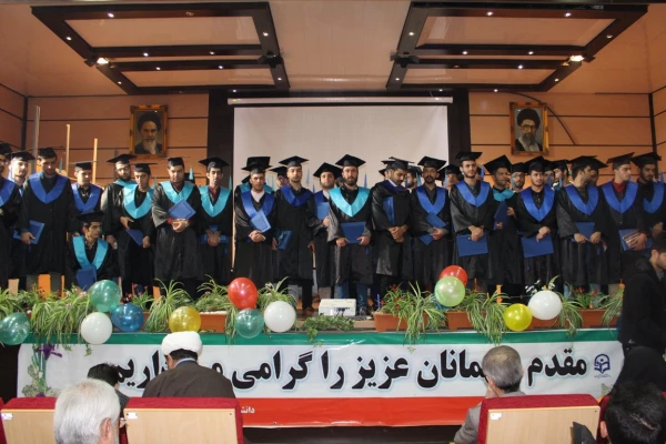 دکتر خنیفر در مراسم دانش آموختگی دانشجو معلمان پردیس شهید چمران مطرح کرد:  معلمان تربیت بدنی، سفیران سلامت در جامعه هستند 8