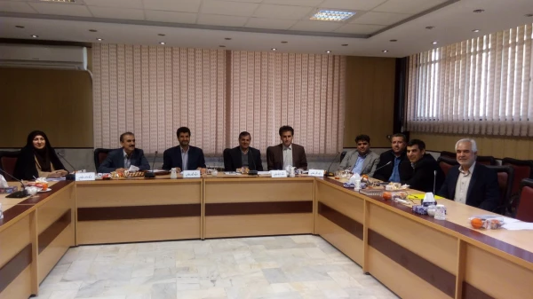 جلسه دفاعیه دانشجویان کارشناسی ارشد رشته آموزش ابتدایی 4