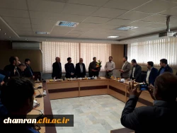 تجلیل از خدمات سی ساله جناب آقای احمدی توسط سرپرست، معاونان و کارکنان پردیس 4