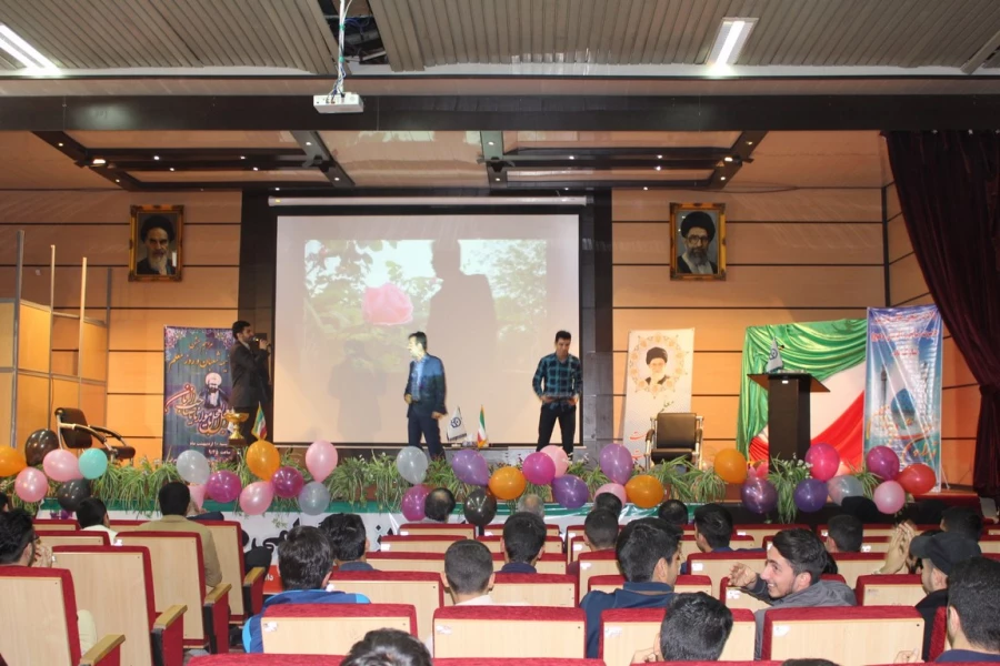 مراسم جشن نیمه شعبان و گرامیداشت مقام معلم در پردیس شهید چمران برگزار شد 5