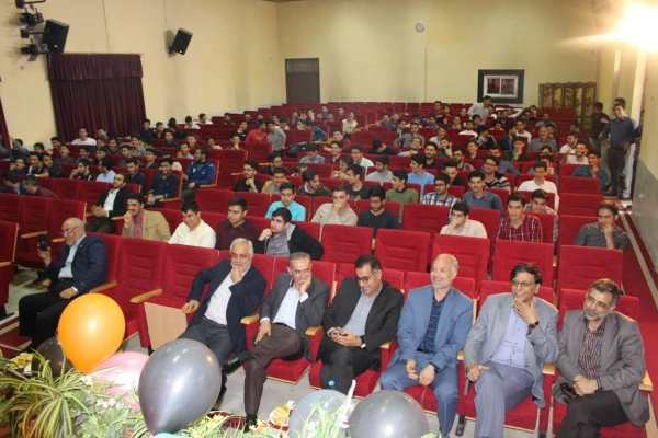 مراسم جشن نیمه شعبان و گرامیداشت مقام معلم در پردیس شهید چمران برگزار شد 6