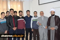 تبریک هفته معلم با اهدای شاخه گل و تقدیر از اساتید 2