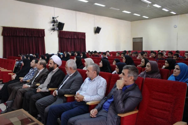 اولین نشست هم اندیشی و تبادل تجربیات برتر کارورزی دانشجویان رشته آموزش استثنایی 4