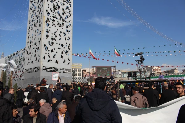 حضور دانشجویان و همکاران پردیس شهید چمران درهمایش بزرگ 9 دی 3