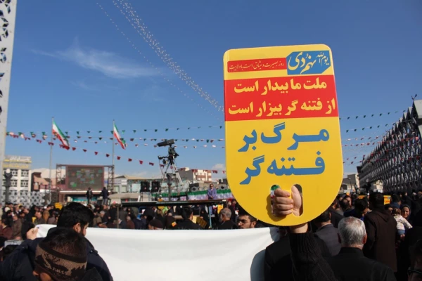 حضور دانشجویان و همکاران پردیس شهید چمران درهمایش بزرگ 9 دی 4