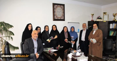 تقدیر از همکاران خانم به مناسبت روز مادر