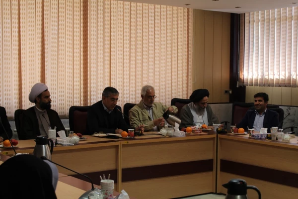 برگزاری جلسه شورای اداری پردیس شهید چمران 5