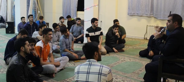 برگزاری جشن و مولودی خوانی به مناسبت اعیاد شعبانیه 5