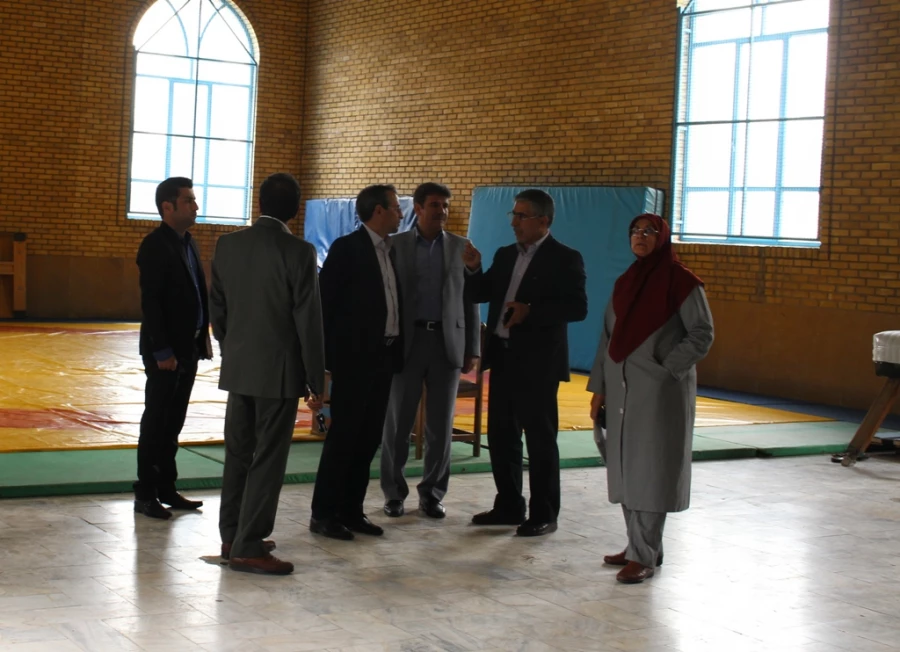 شورای نشر دانشگاه در پردیس شهید چمران 2