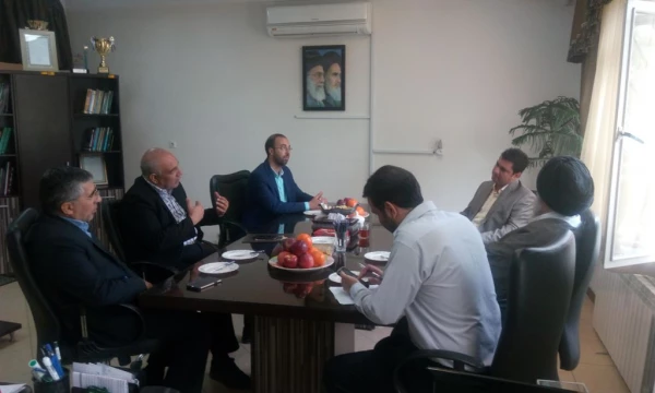 بازدید شهردار ناحیه ۸ منطقه ۴ شهر تهران از پردیس شهید چمران

 2