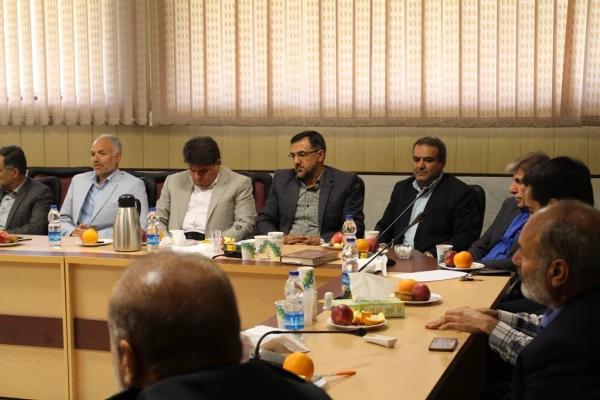 برگزاری جلسه گرامیداشت هفته معلم با حضور استادان و همکاران پردیس شهید چمران 3