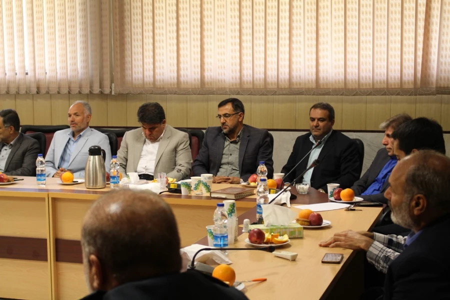 برگزاری جلسه گرامیداشت هفته معلم با حضور استادان و همکاران پردیس شهید چمران 3