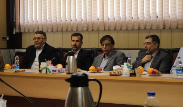 برگزاری جلسه گرامیداشت هفته معلم با حضور استادان و همکاران پردیس شهید چمران 5