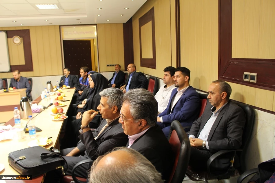 برگزاری جلسه گرامیداشت هفته معلم با حضور استادان و همکاران پردیس شهید چمران 8