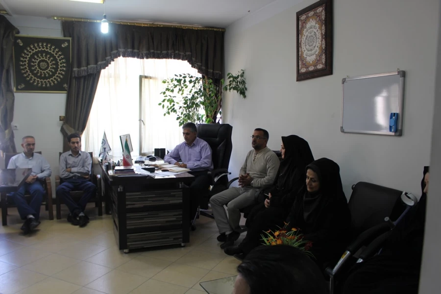 برگزاری جلسه شورای اداری پردیس شهید چمران 
 5